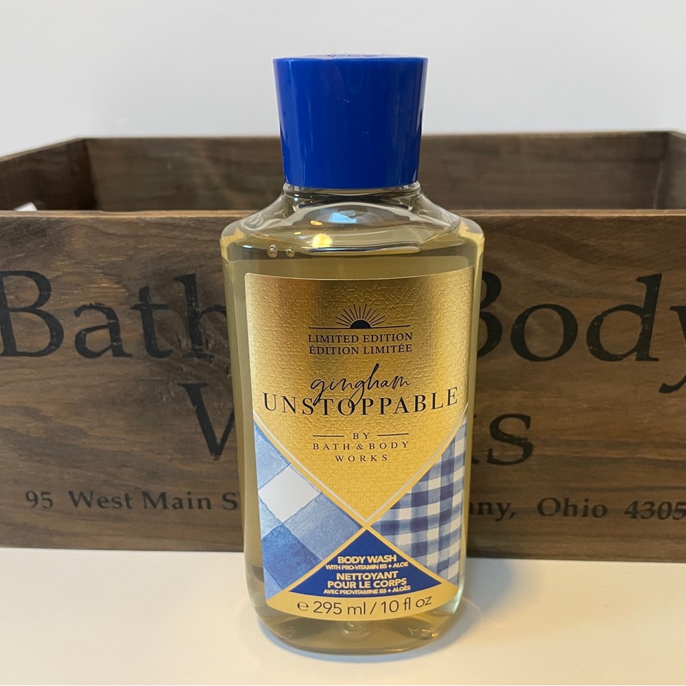 Bath & Body Works Gingham Unstoppable Body Wash